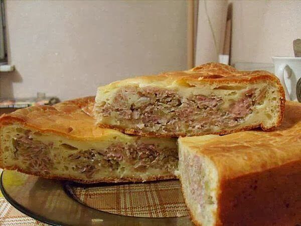 Вкусный мясной пирог.Тесто:250 грамм майонеза250 грамм сметаны3 яйца300-350 грамм муки1 ч. л. ...