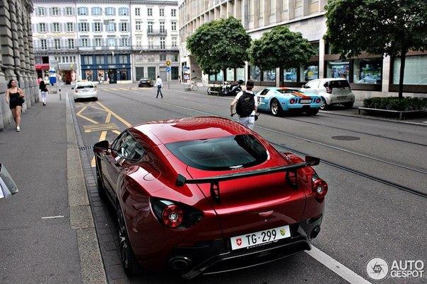 Aston Martin V12 Zagato - 5