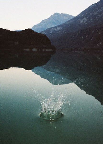 W O R L D - 24 ������ 2014 � 20:14 - 6