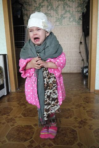 Наряжалась-наряжалась…а мама гулять не пустила ((((((((((