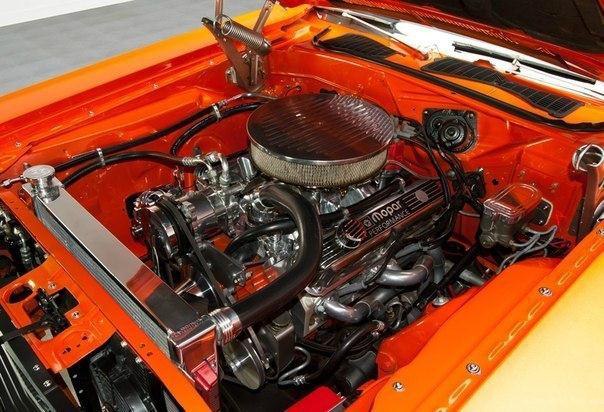 1970 Dodge Challenger - 6