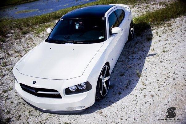 Dodge Charger R/T on Concavo Wheels - 2