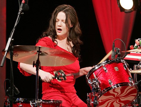     : 10  1974     (Meg White) -  ...