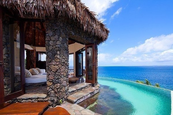   Laucala     .  : ...