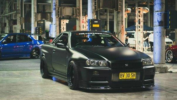 Nissan Skyline GT-R R34