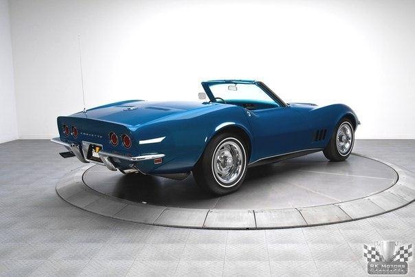 Chevrolet Corvette C3 - 2