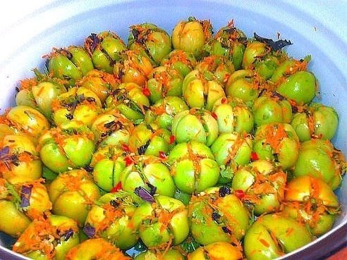 ВКУСНЕЙШИЕ ЗЕЛЁНЫЕ ПОМИДОРЧИКИ - КВАШЕННЫЕ И БЫСТРЫЕ.Сейчас время для заготовок и консервирования,и ...