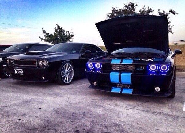 Dodge Challenger - 7