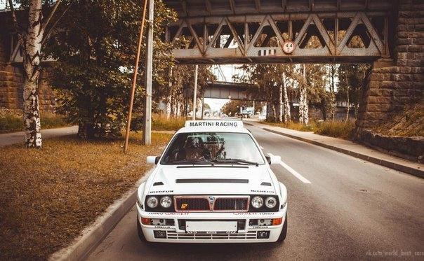 Lancia Delta HF 4WD - 5