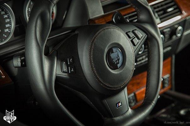 BMW M5 (E60) 