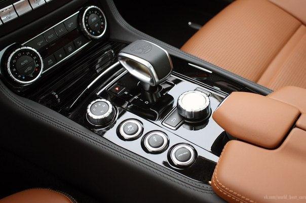Mercedes-Benz CLS63 AMG.:  (5461 ): 525 .. : 720 ... - 5