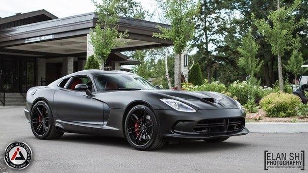 SRT Viper   Inspired Auto. - 2