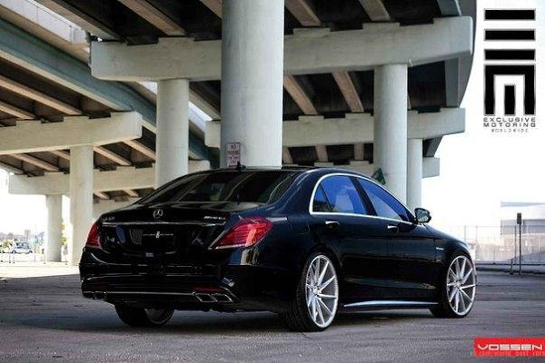 Mercedes-Benz S 63 AMG.5.5L V8: 585 .. : 900 :   ... - 2