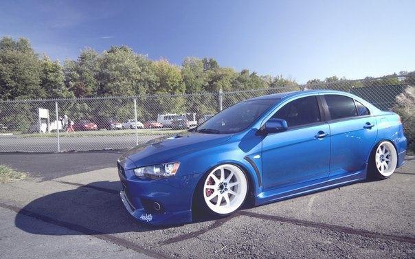 Mitsubishi Lancer Evolution X. - 8