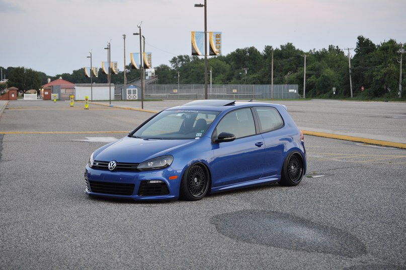 Volkswagen Golf R.