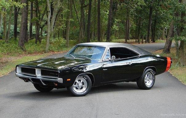 1969 Dodge Charger R/T.: V8: 7.2 . (440ci): 727 Automatic.: ...