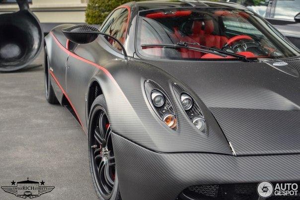 Pagani Huayra. - 4