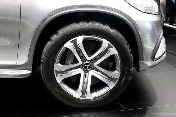 Mercedes-Benz Coupe SUV - 4