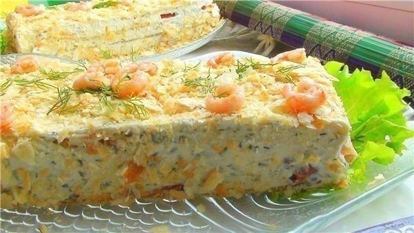 Закусочный торт «Наполеон» с подкопченной сёмгой, печенью трески и икрой селёдки. Ингредиенты: - ...