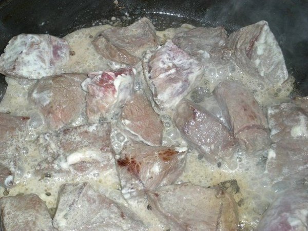 Говядина с овощами и черносливом.ИнгредиентыГовядина – 400 гСметана – 1 ст.л.Томат-паста – 1 ... - 2