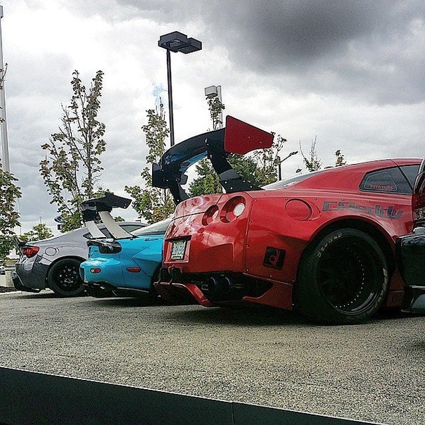 Nissan GT-R - 7