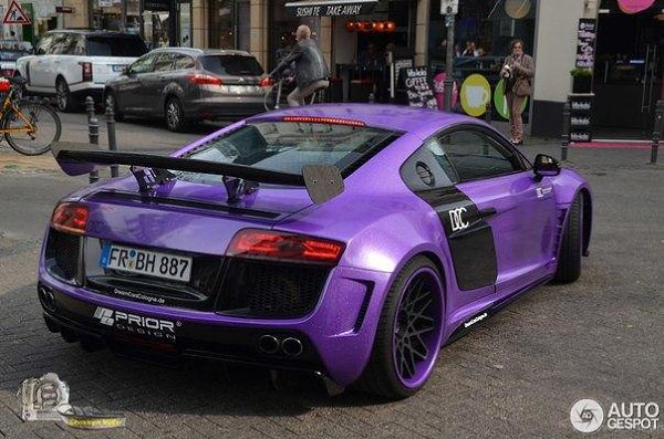 Audi r8 Purple