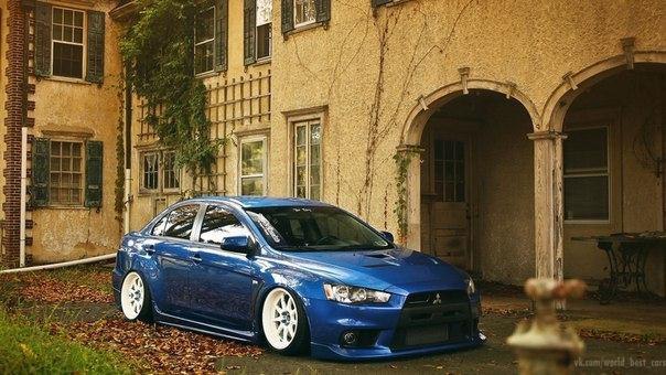 Mitsubishi Lancer Evolution X. - 4