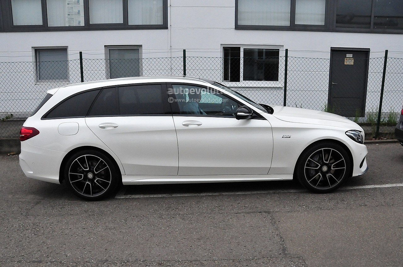 Mercedes-Benz C450 AMG Sport Estate - 3