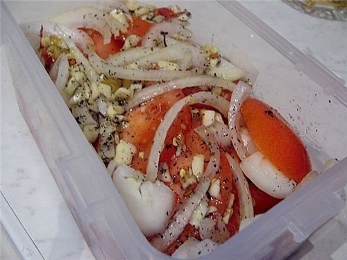 Топ-10 бесподобных закусок.1. Закусочка вкуснаяИнгредиенты:Свежие помидоры - 0,5 кг. или 4 ...