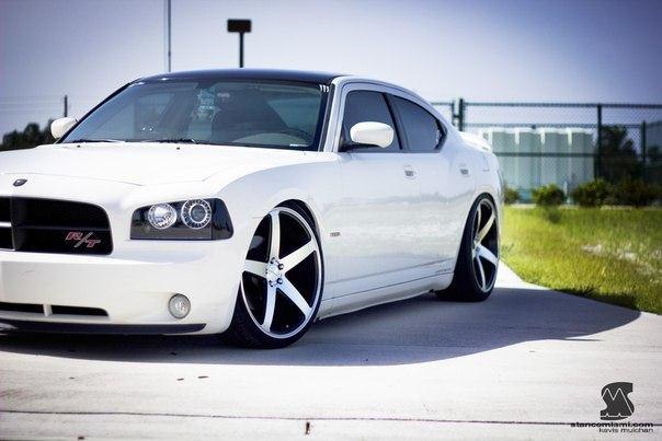 Dodge Charger R/T on Concavo Wheels