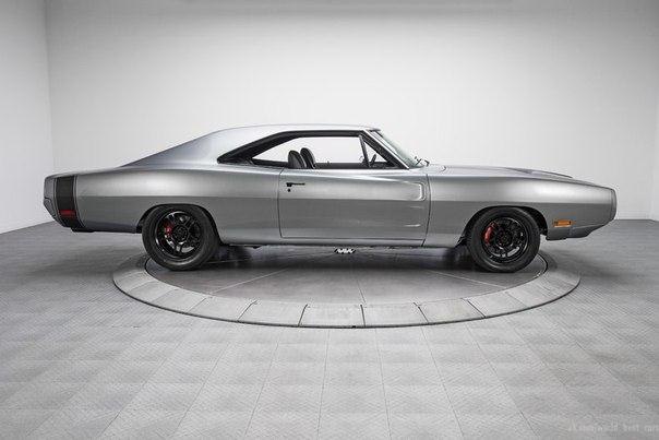 1970 Dodge Charger R/T - 3