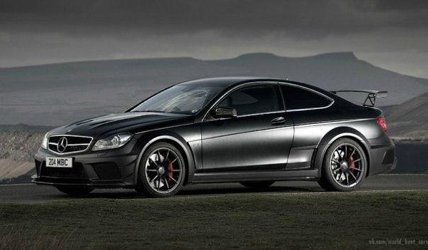 Mercedes-Benz C 63 AMG Black Series.Двигатель: 6208 смМощность 517 л.с.Крутящий момент: 620 ...