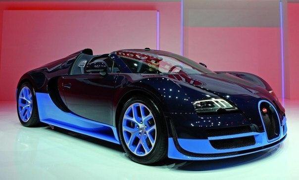 Bugatti Veyron - 2