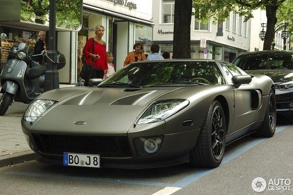 Ford GT. - 3