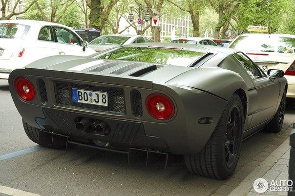 Ford GT. - 6