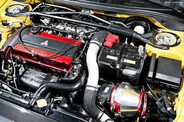 Mitsubishi Lancer Evolution IX. - 8