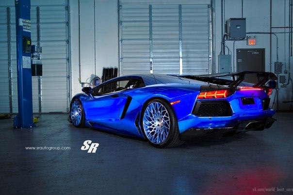 Lamborghini Aventador - 6