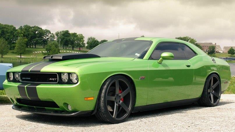 Dodge Challenger SRT8