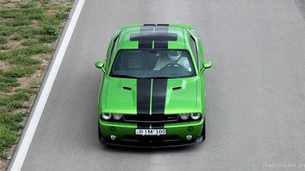 Dodge Challenger SRT8. - 3