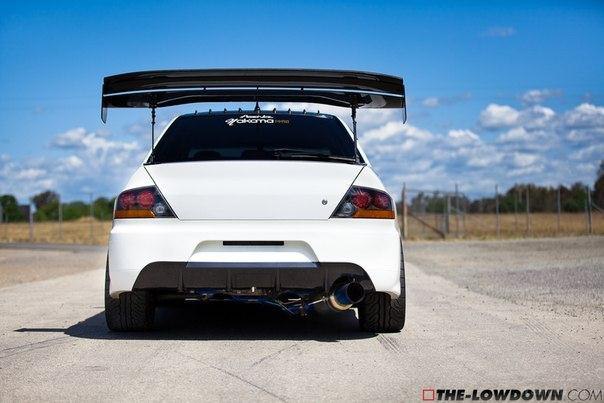 Mitsubishi Lancer Evolution VIII MR - 5