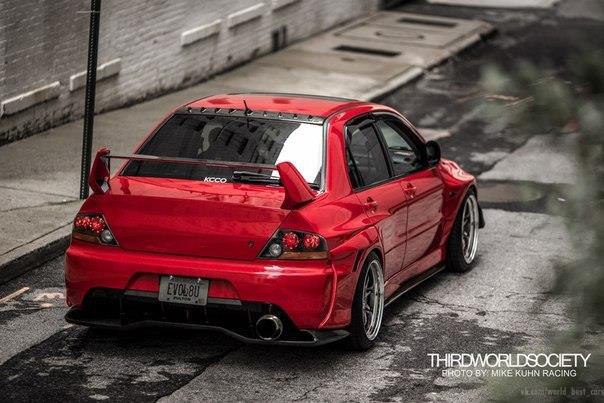 Mitsubishi Lancer Evolution - 6