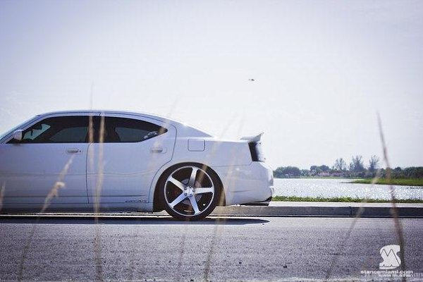 Dodge Charger R/T on Concavo Wheels - 4