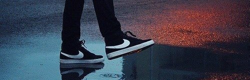 Мы кидаемся словами, а слова, как лезвия, и, порой, мы не замечаем, как раним близких нам людей.