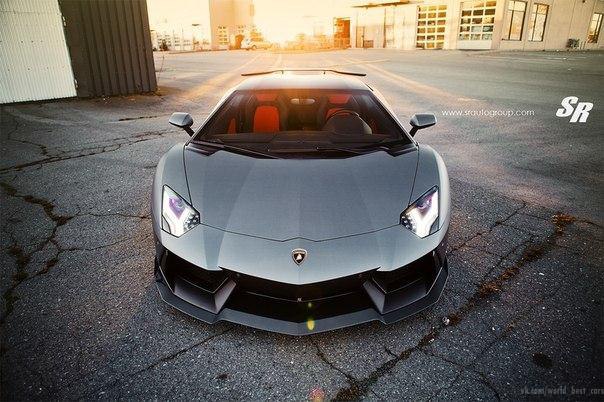 Lamborghini Aventador LP 700-4.: 6.5L V12: 700 .. : 690 : ... - 2