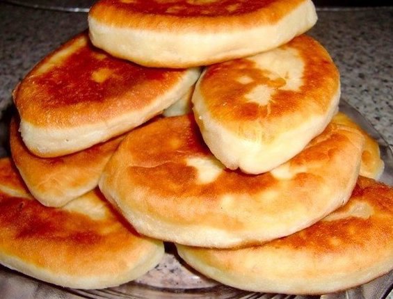 Быстрое заварное дрожжевое безопарное тесто для пирожков.Пирожки получаются всегда удачные и много ...