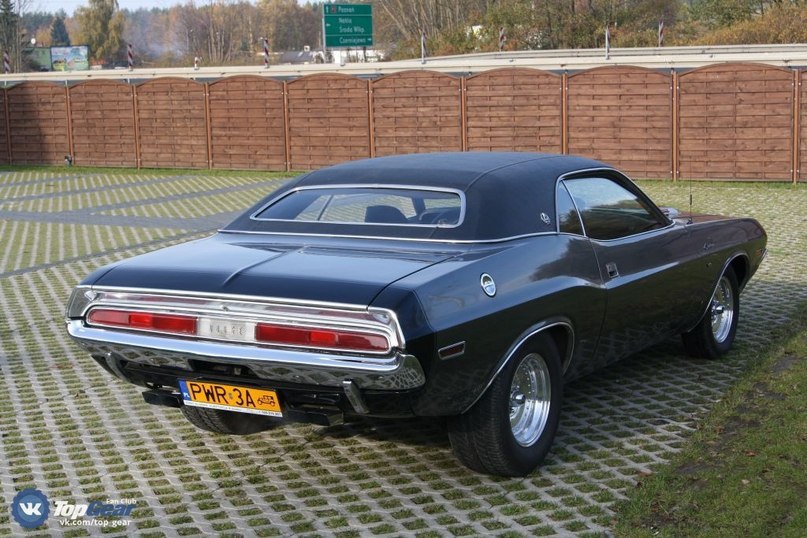1970 Dodge Challenger R/T-SE - 4