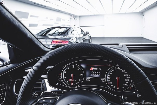 Audi RS7 & R8 - 9