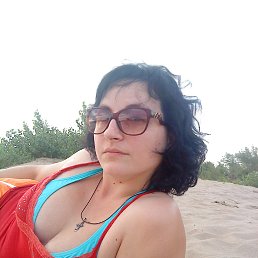 Mari, 45, 