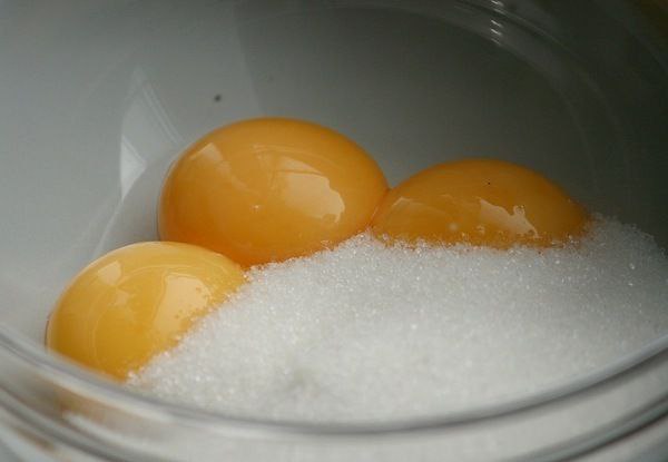 Уральские шаньги.Ингредиенты:Молоко - 300 млДрожжи свежие - 25 гСахар-песок - 105 гМука пшеничная - ... - 3