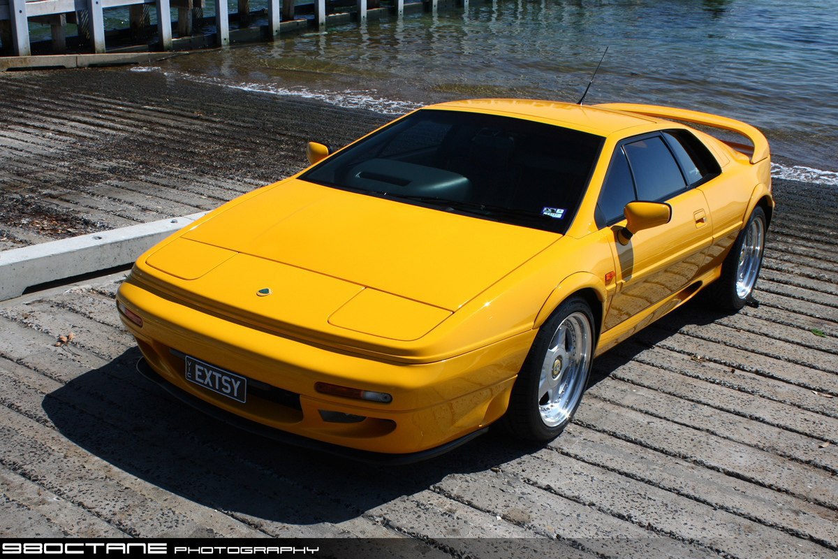 Lotus Esprit S4 - 2